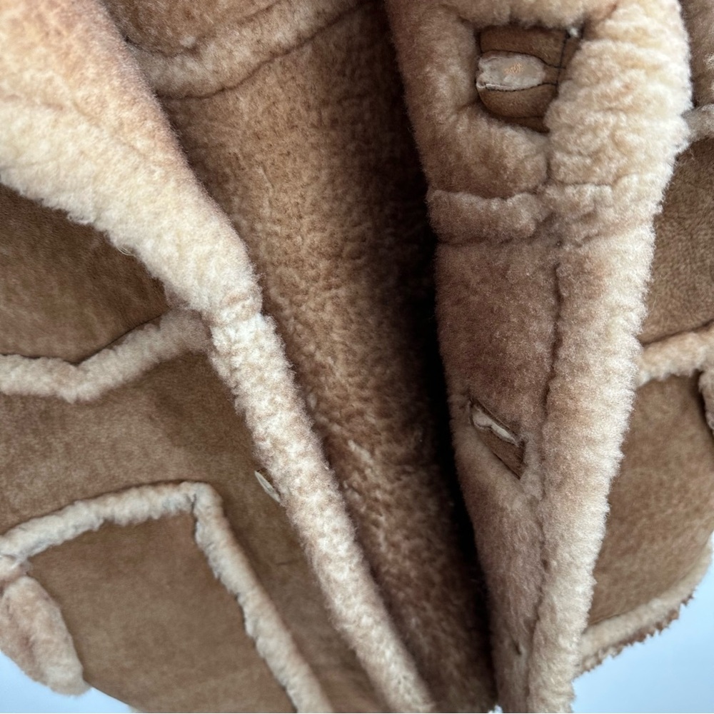Sheepskin Trader leather shearling outdoorsman vest - Picture 6 of 11